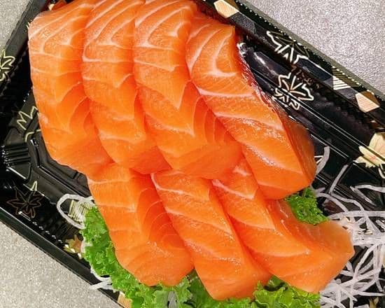 Salmon Sashimi / 三文鱼刺身