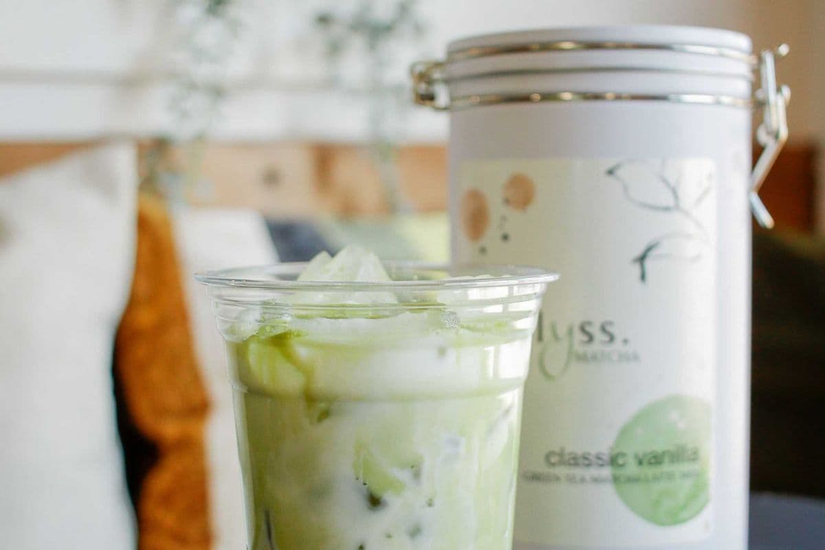 Fruit-flavored Iced Matcha's (16oz)