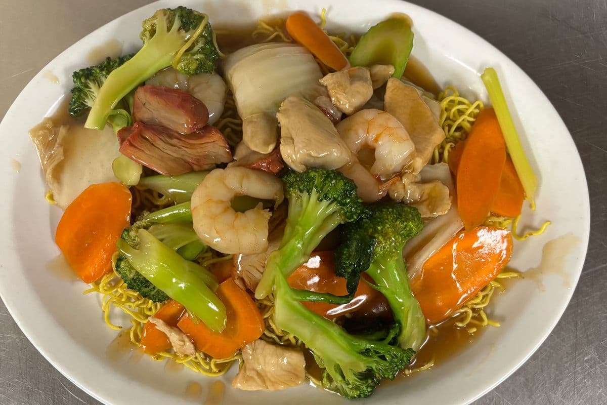 42. Deluxe Cantonese Chow Mein