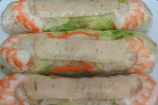 A2. Salad Rolls (3 pcs)
