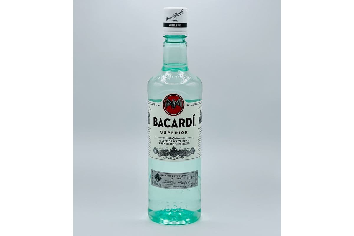 Bacardi Superior White (1 x 750 ml)