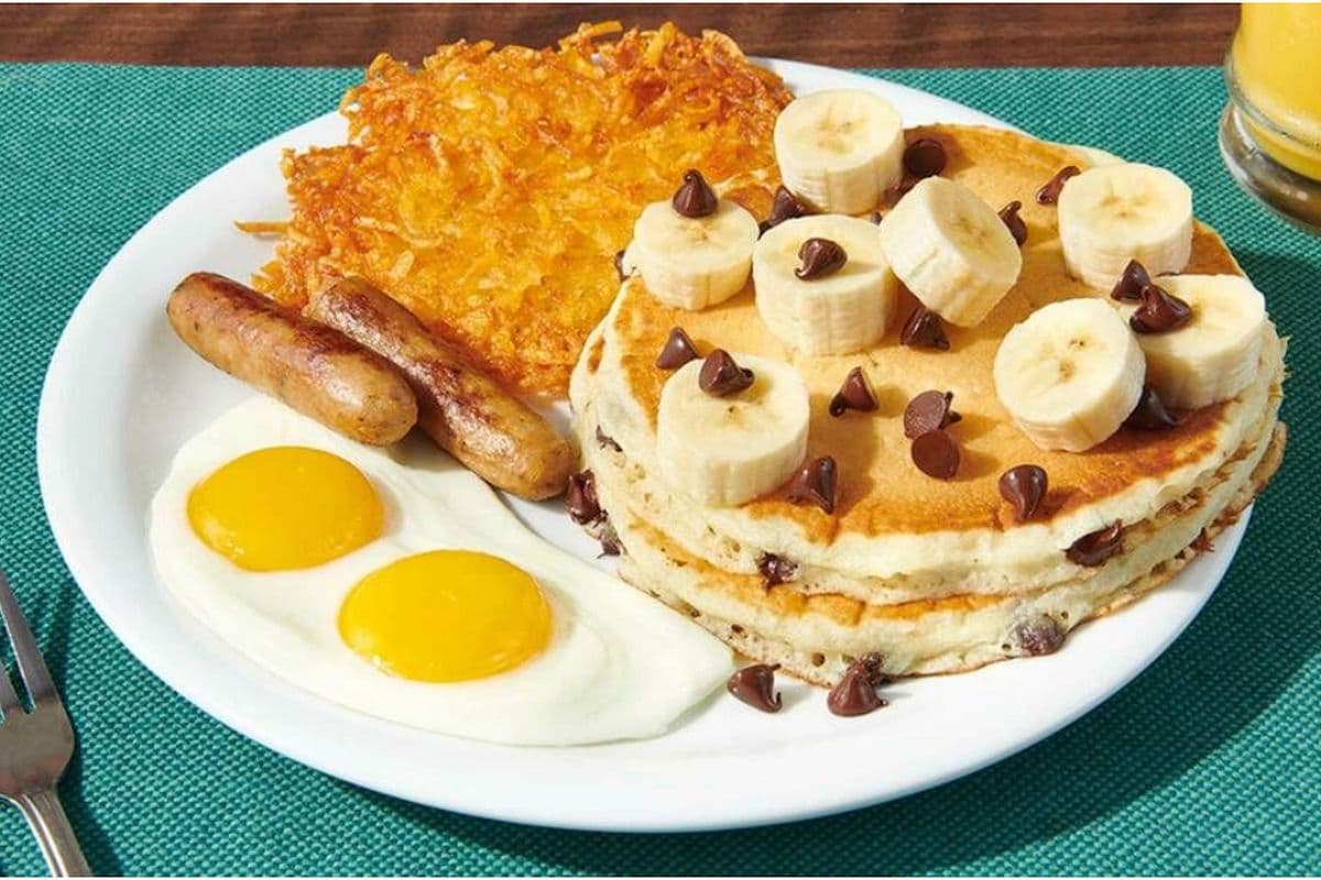 CHOCONANA PANCAKE SLAM (1130 Cal)