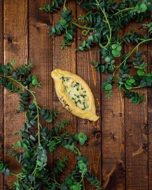 Cheese with Parsley Fatayer Pie (Large)