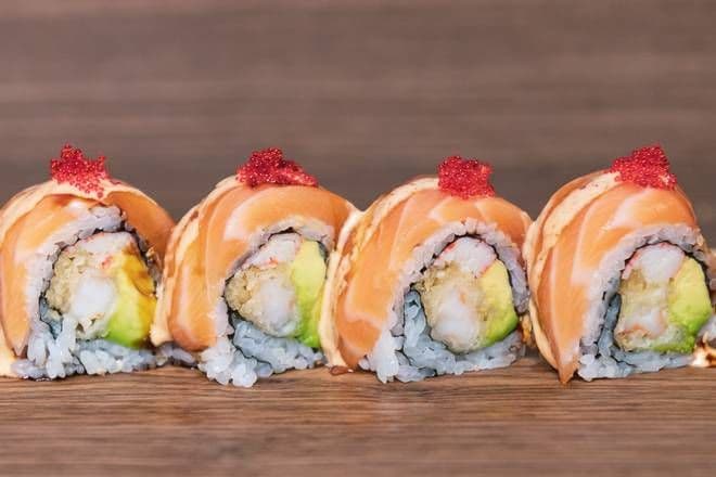 Golden Dragon Roll (8 pcs)