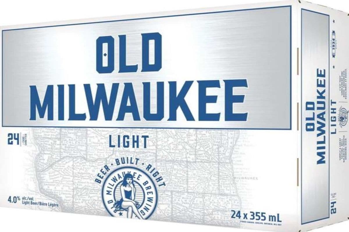 Old Milwaukee Light 24 cans (24 x 355 ml)
