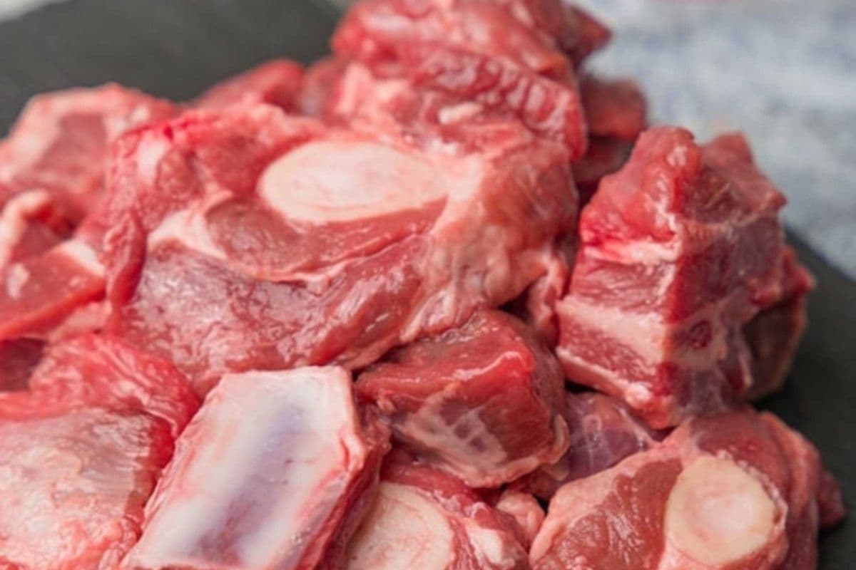 Organic Goat Bone-in (1 lb)