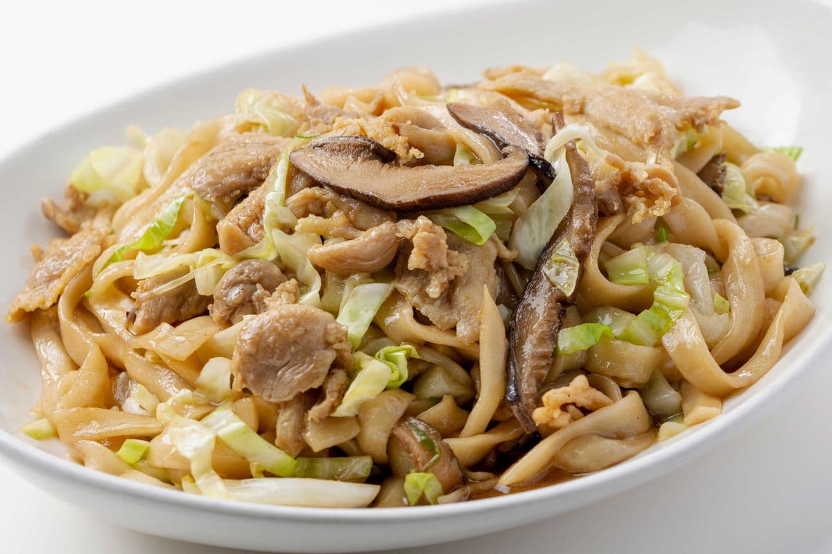 731. Shanghai Chicken Fried Noodles 上海炒麵