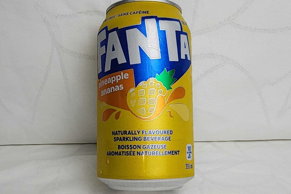 Fanta Pineapple (355mL) (160 Cal)