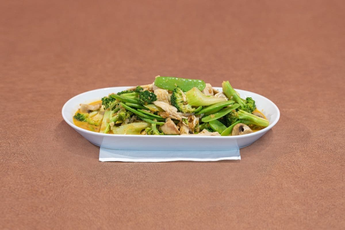 19. Pad Peanut Sauce