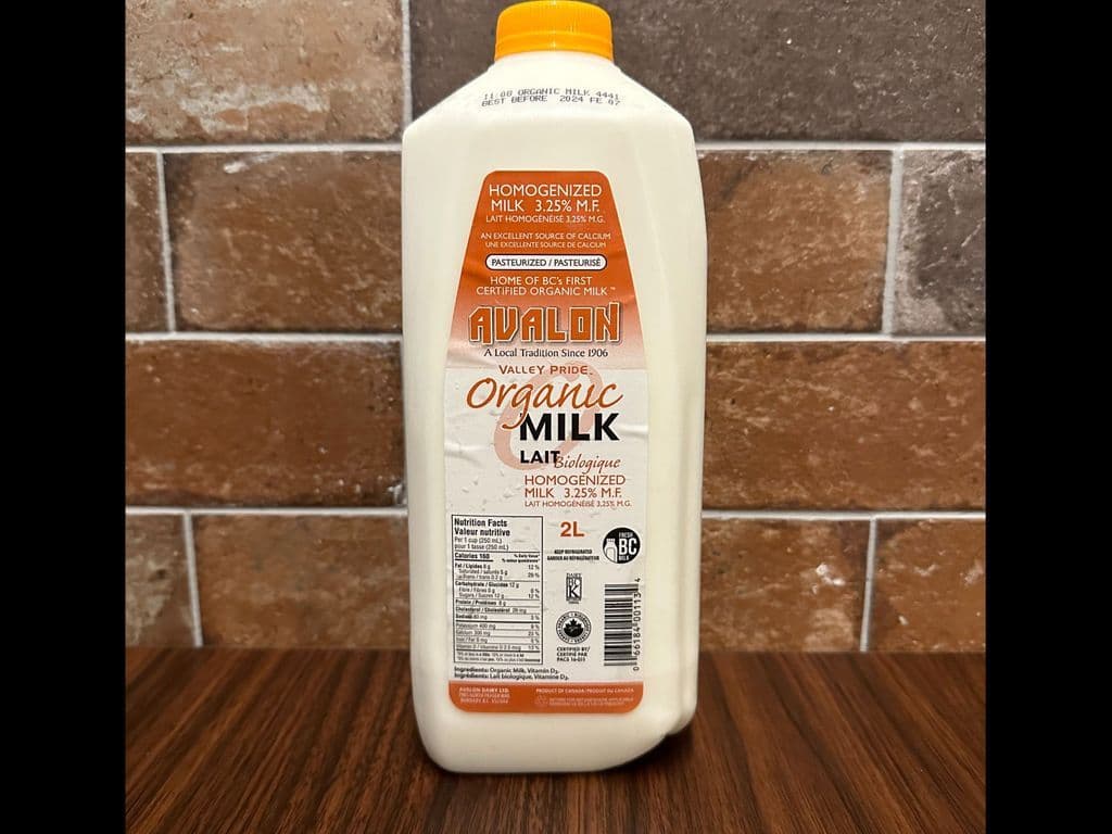 Avalon Organic 3.25% Milk 2L