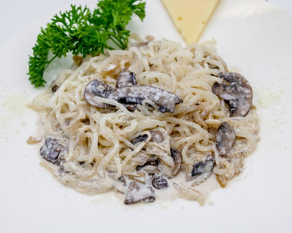 Creamy Mushroom Fettuccine Alfredo Shirataki