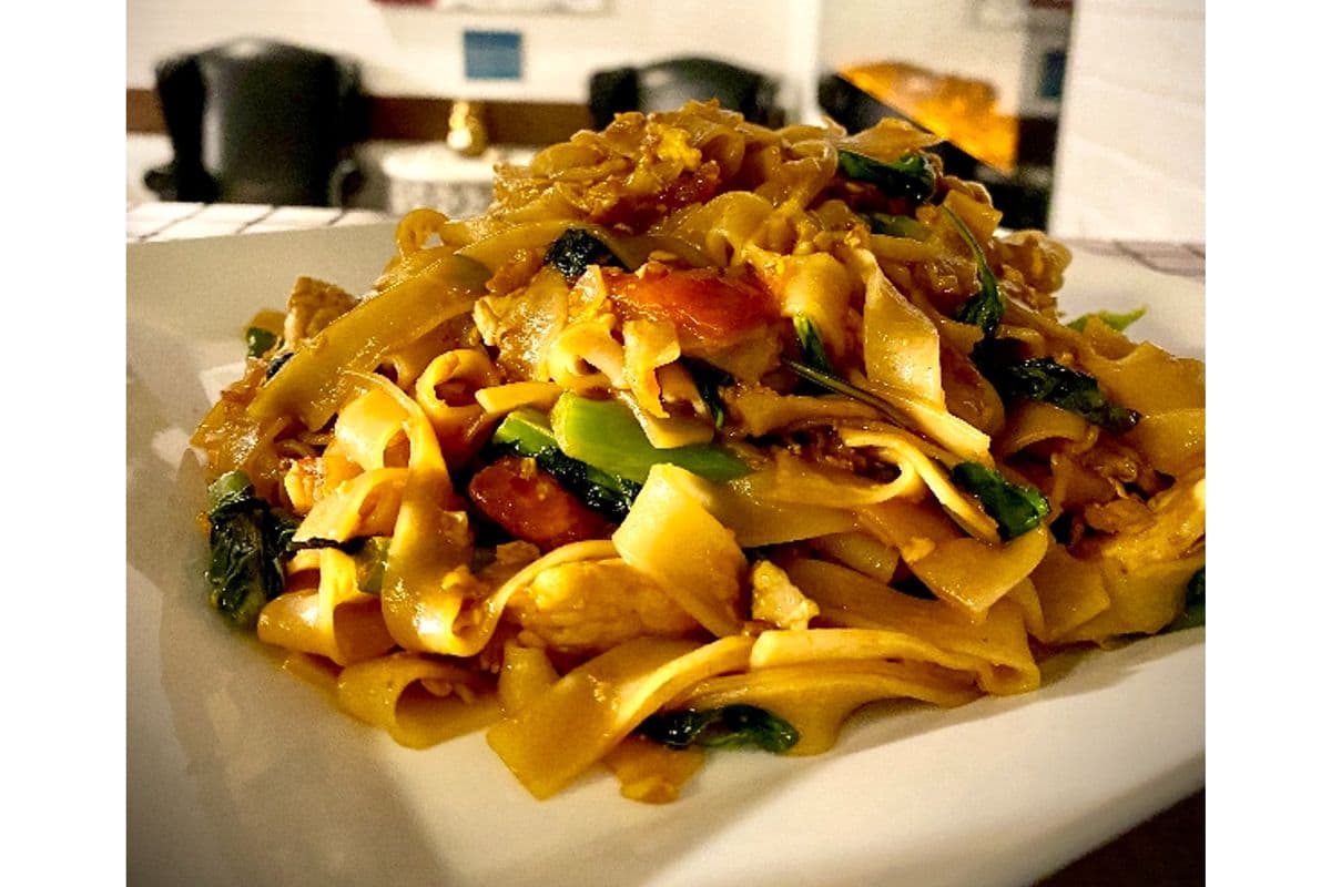 N4. Drunken Noodles