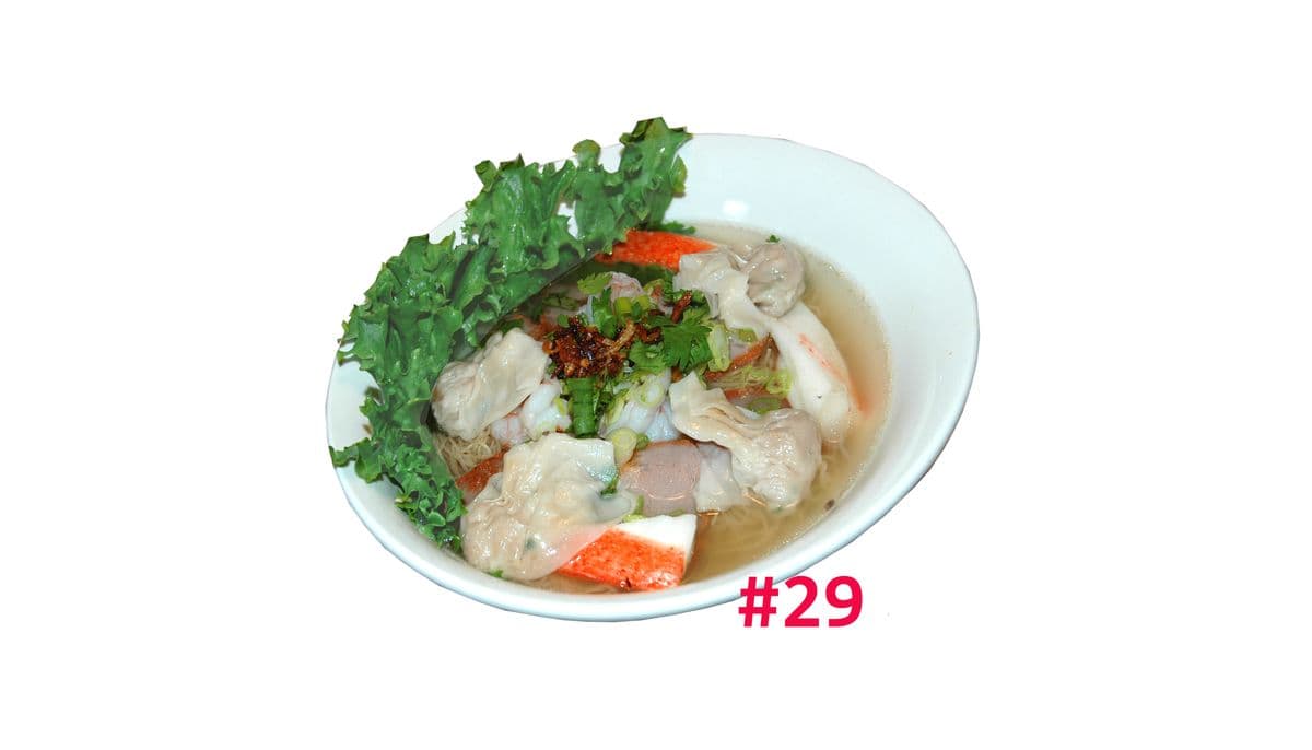 29. Pork Wor Wonton Soup with Vegetables