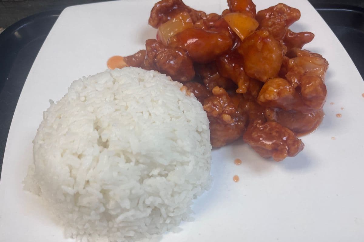 R10. Sweet and Sour Chicken with Steam Rice
