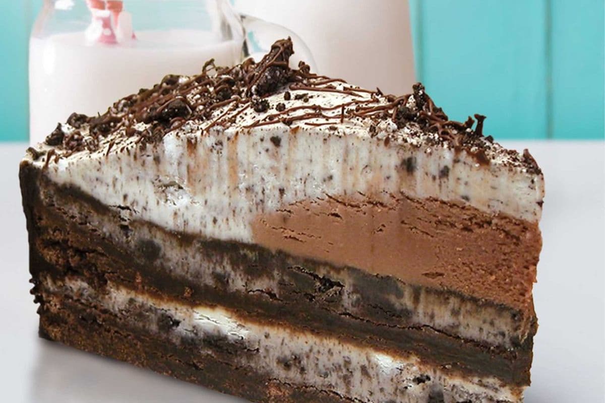 Oreo Cookie Cake