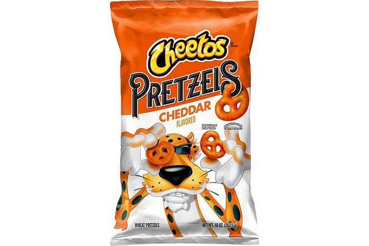 Cheetos Pretzels Cheddar Flavoured