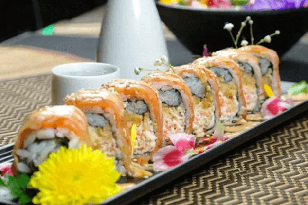 Pink Lady Roll (8 pcs)