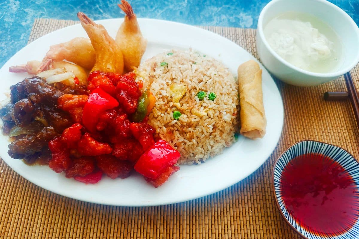G Special Combination G (free mini wontons)