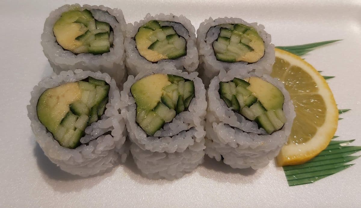 49.Avocado and Cucumber Roll (200 Cal)