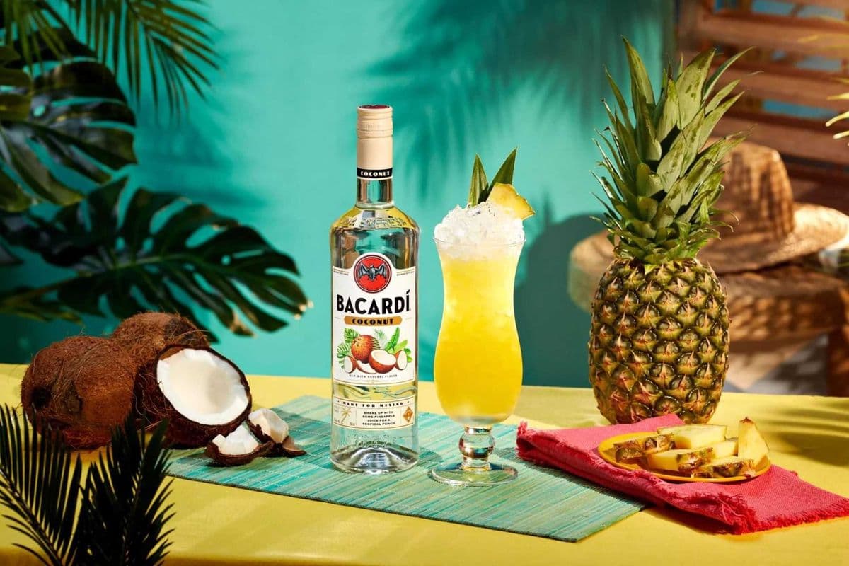 Bacardi Coconut (750 ml) (1 x 750ML)