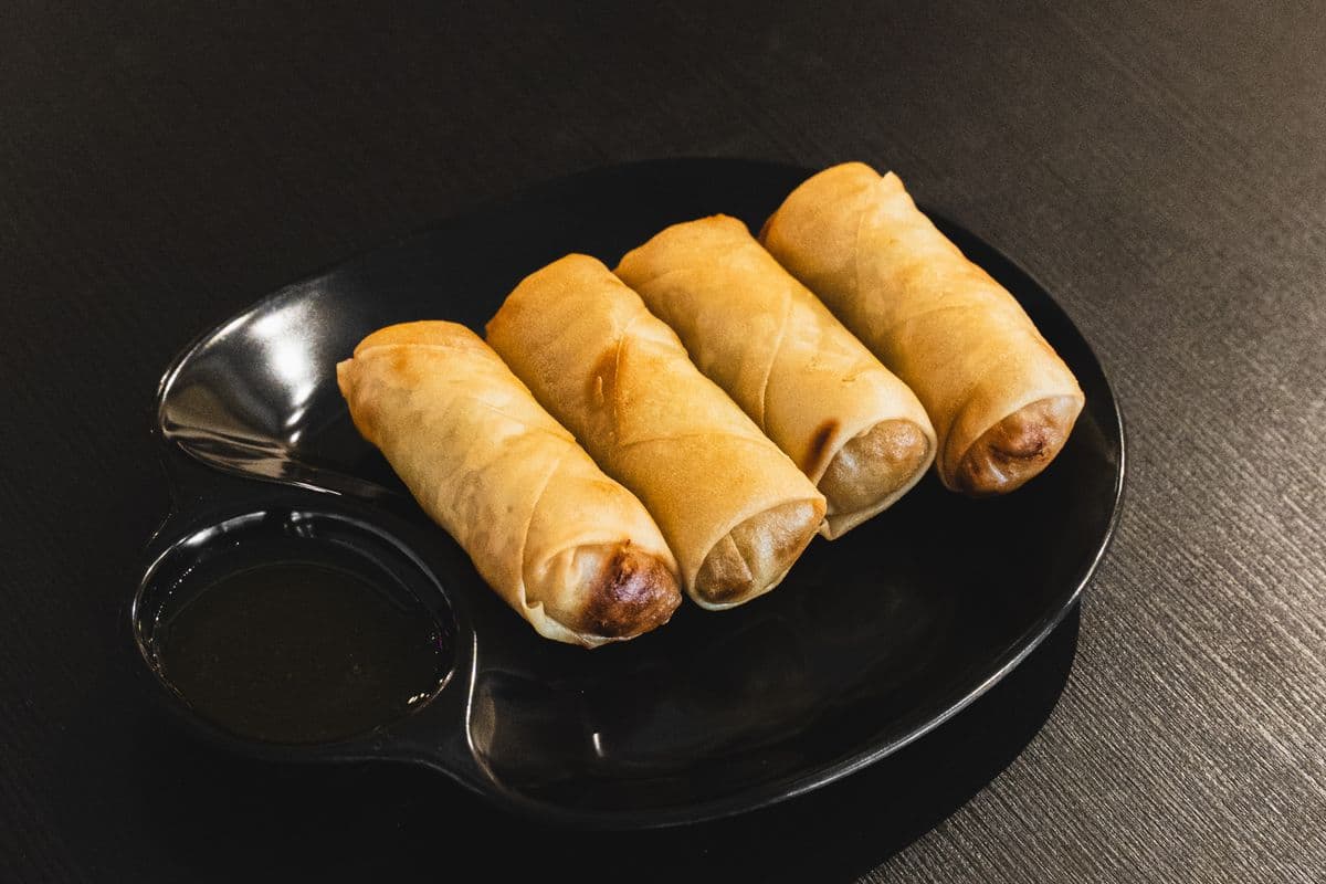A2. Spring Rolls (4 pcs)
