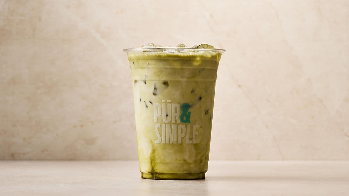 Iced Matcha Latte / Matcha Latte glacé