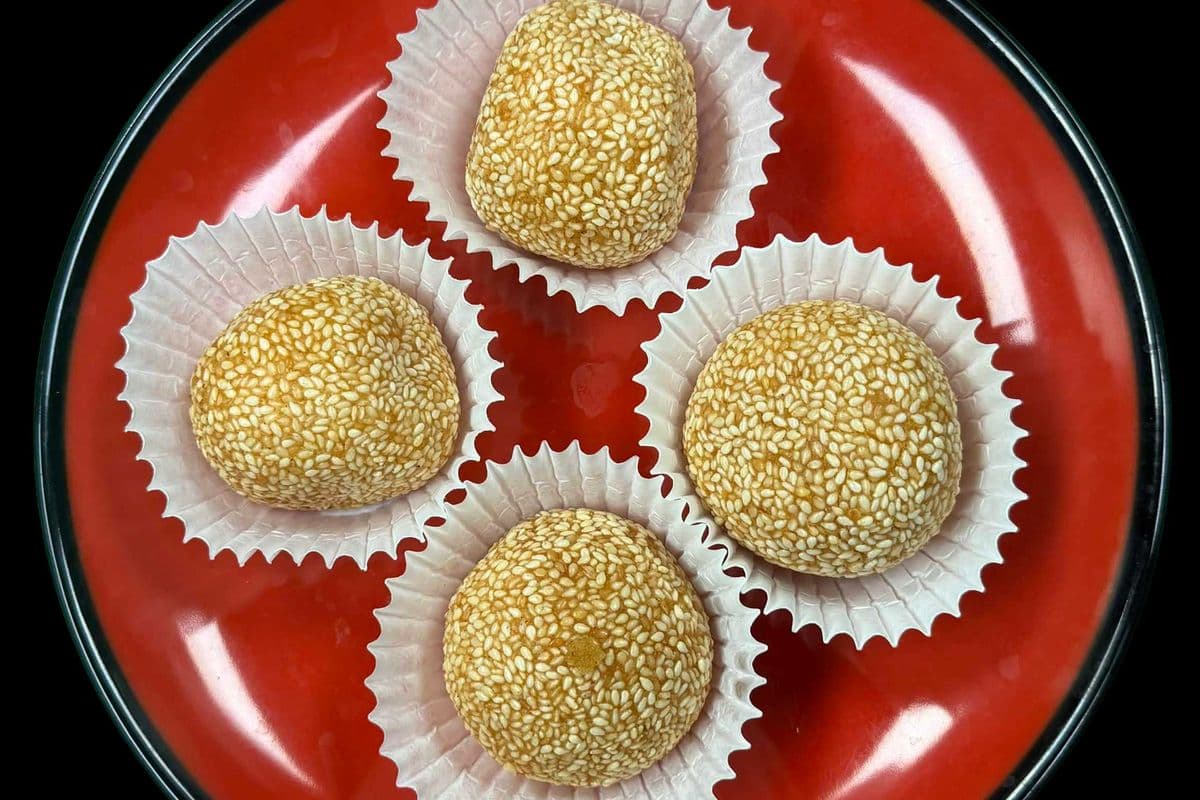 Sesame Balls *(NEW)*