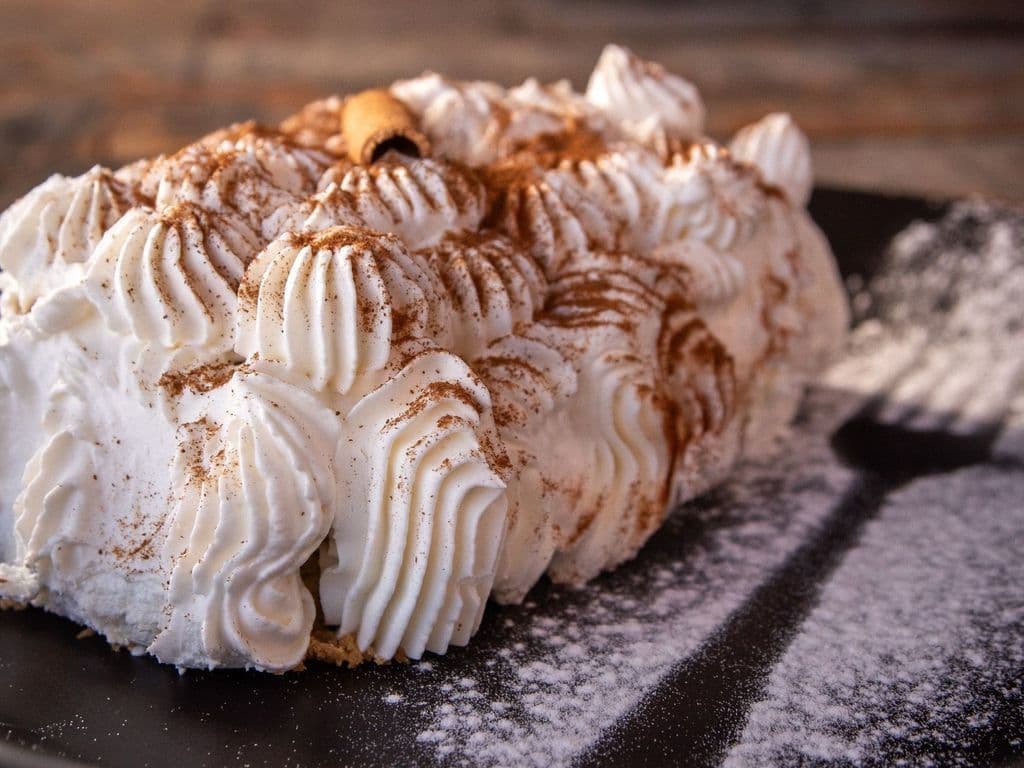 GATEAU POMME CANNELLE