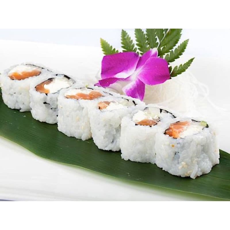 Cream Cheese and Salmon Roll (8 pcs)
