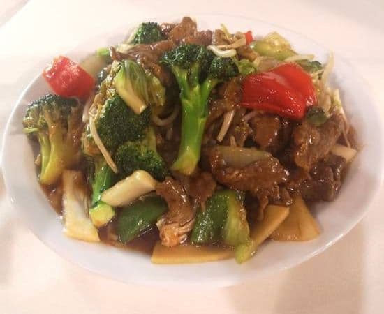 60b. Poulet ou bœuf sauté avec légumes avec riz/ Stir Fried Chicken or Beef with Mixed Veggies with rice / 杂菜牛(鸡)