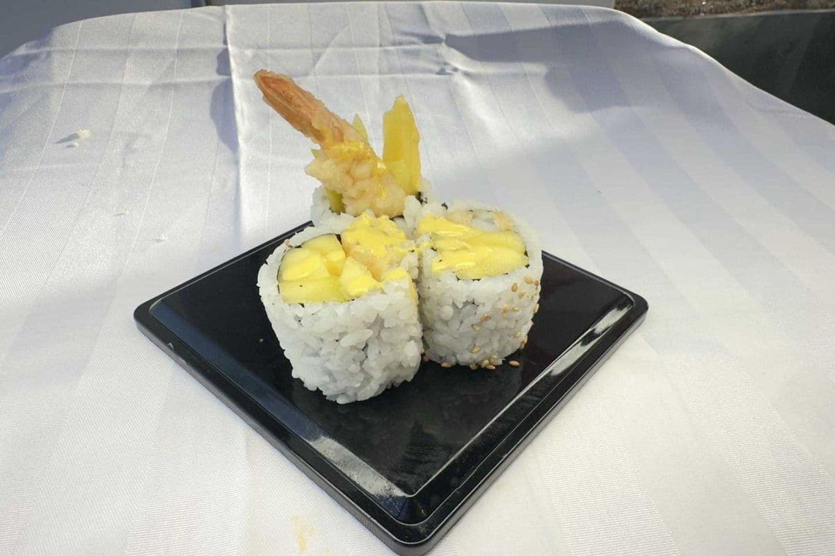 Mango Shrimp Roll (6pcs)