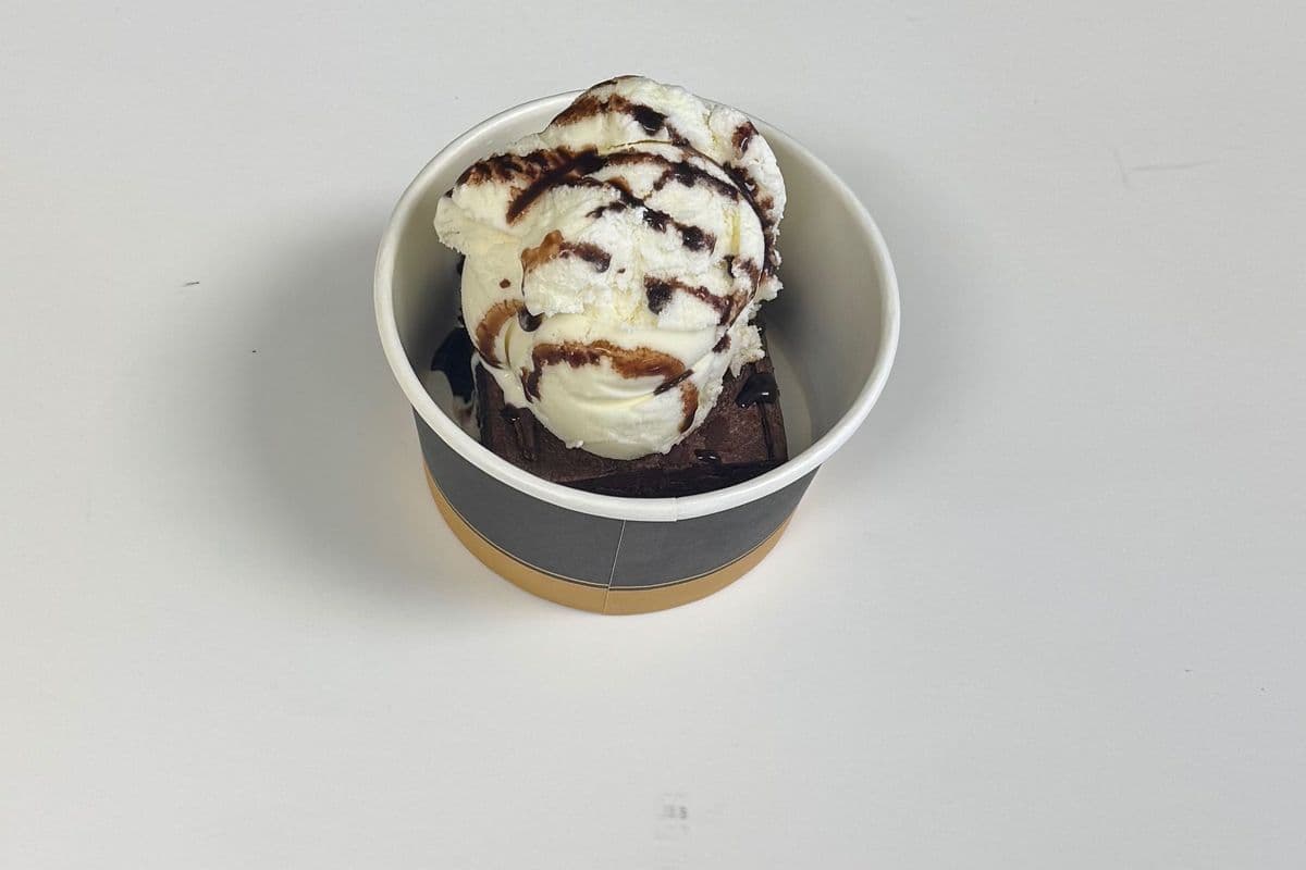 Brownie with Vanilla Ice Cream