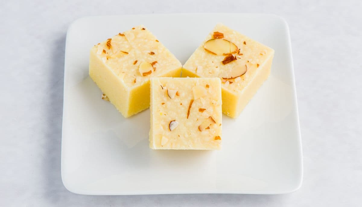 Badam Burfi (badam ontop)(1LB)