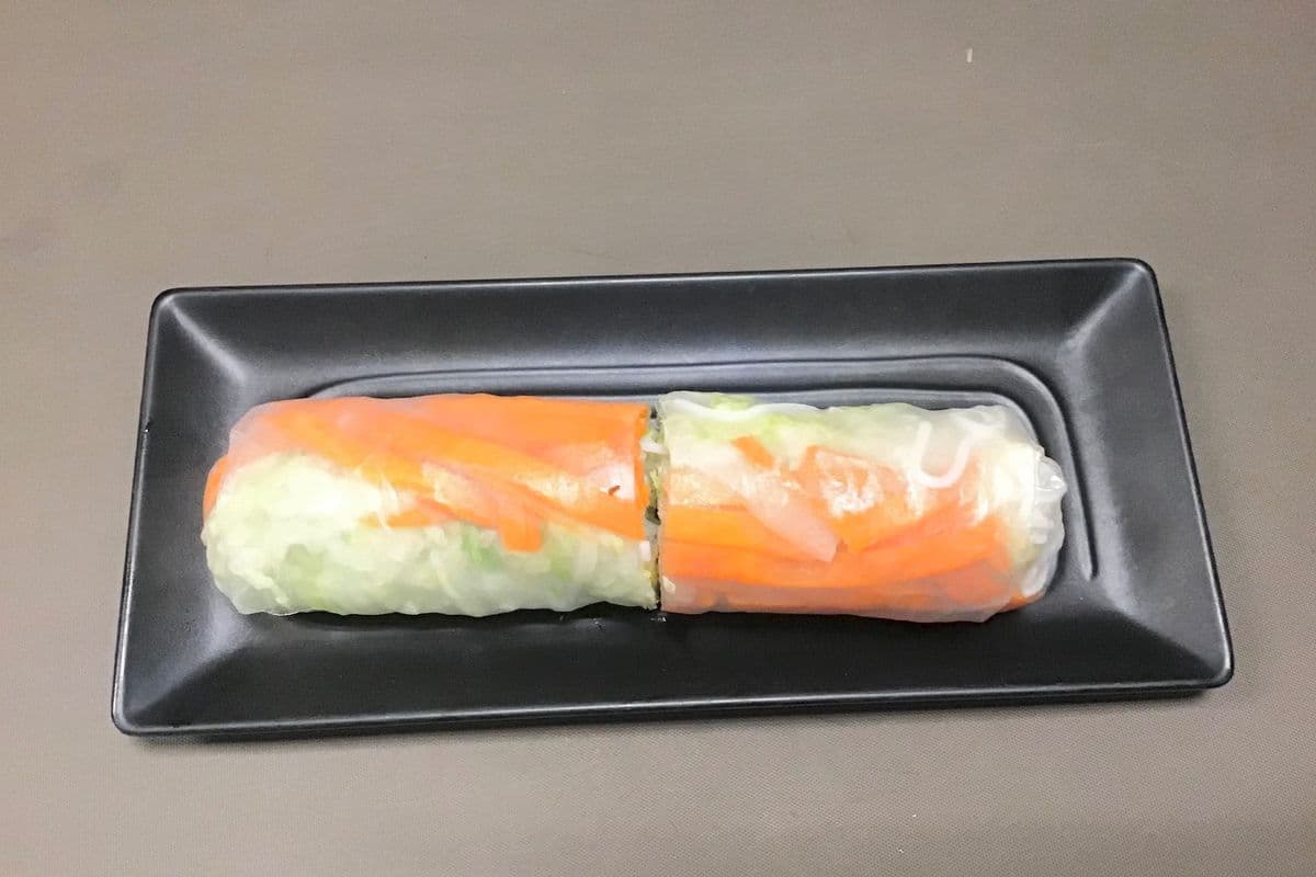 10. Veggie Salad Roll / Gỏi Cuốn Chay (1 pcs)