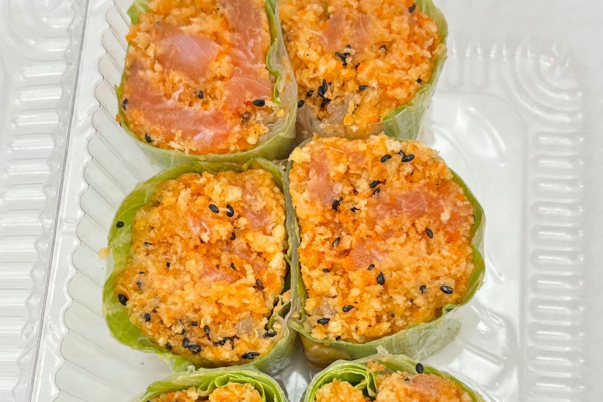 T1. Salmon Maki Tartare (6pcs)