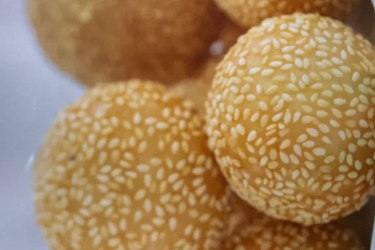 19e. Sesame Balls (5 pcs)