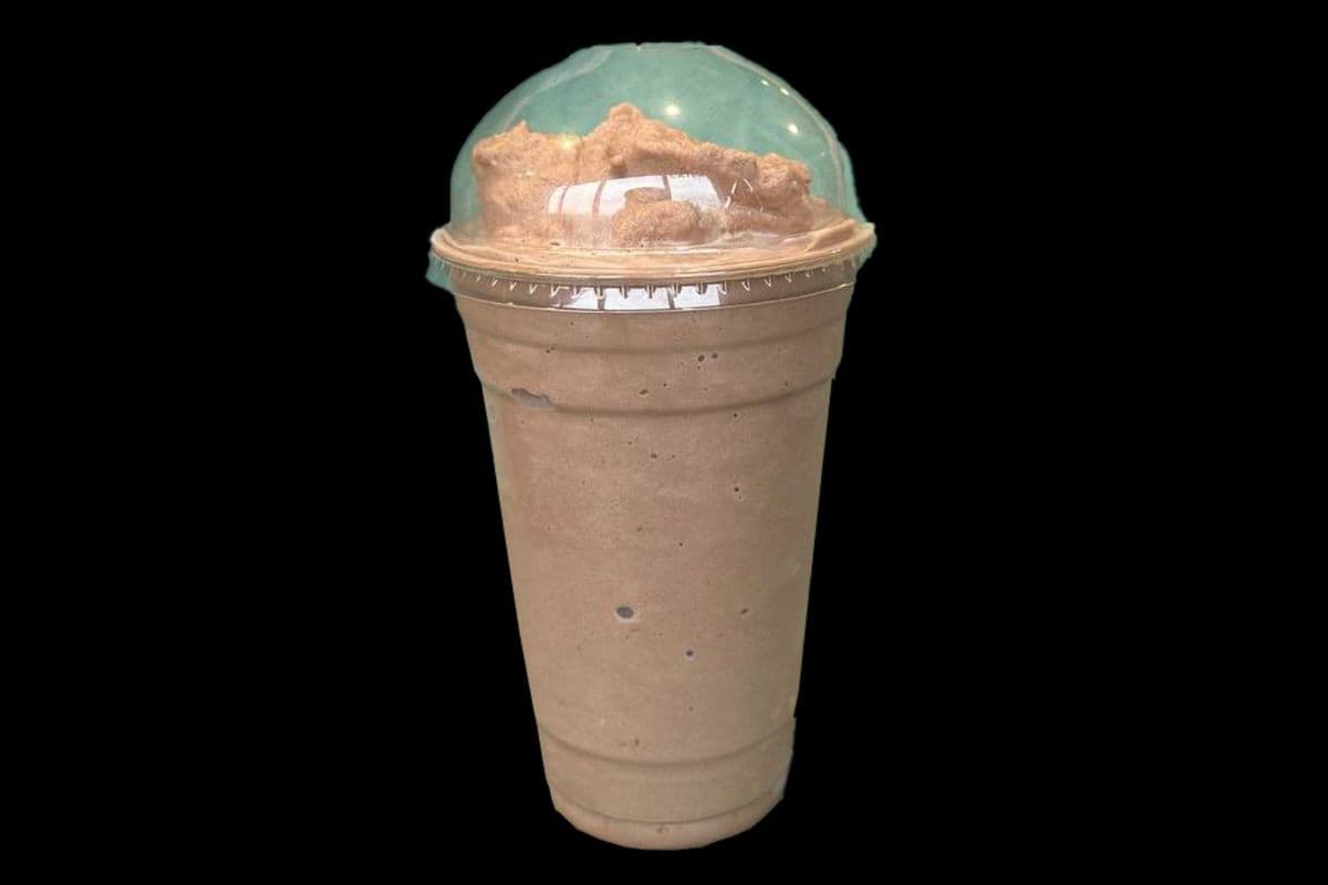 D23. Chocolate milk smoothie