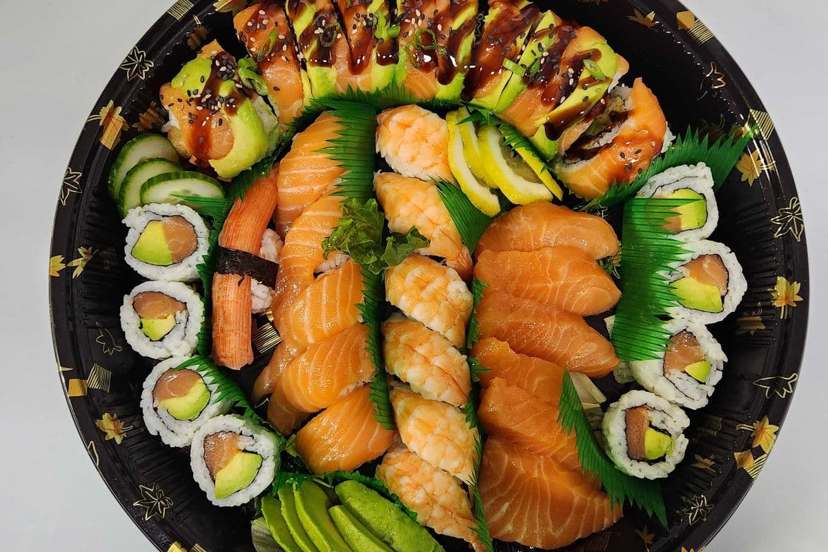 Salmon Sushi and Maki Trays (36 pcs)