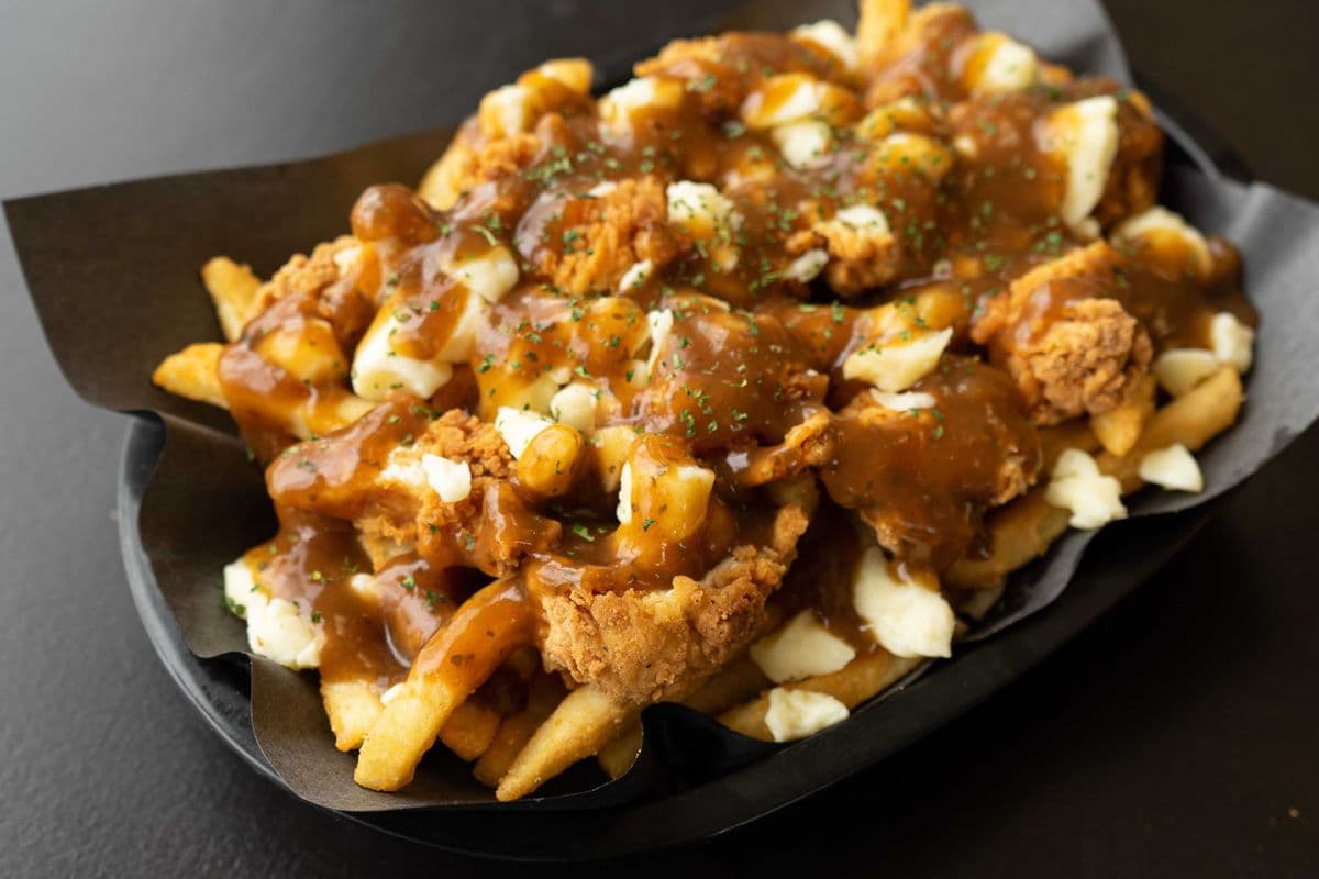 Broast Chicken Poutine