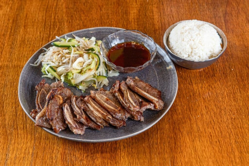 98. Beef Short Ribs Teriyaki Dinner