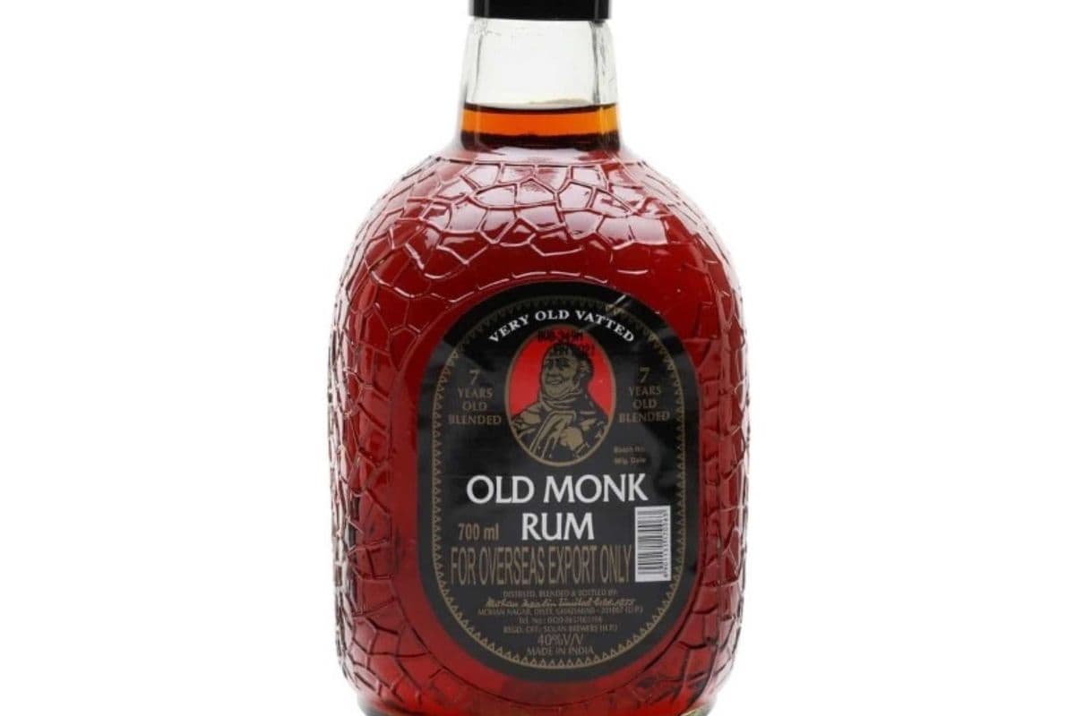 Old Monk Indian Dark Rum (750 ml) (1 x 750ml)