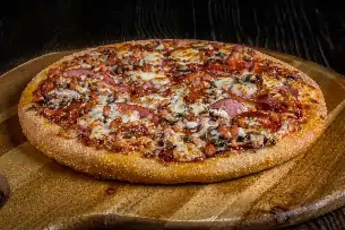 8" Personal Canadian Eh! Pizza