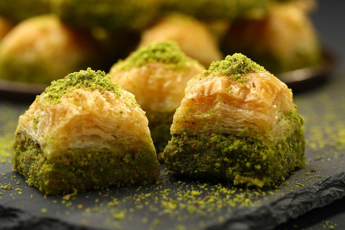Baklava with Pistachio (4pcs)