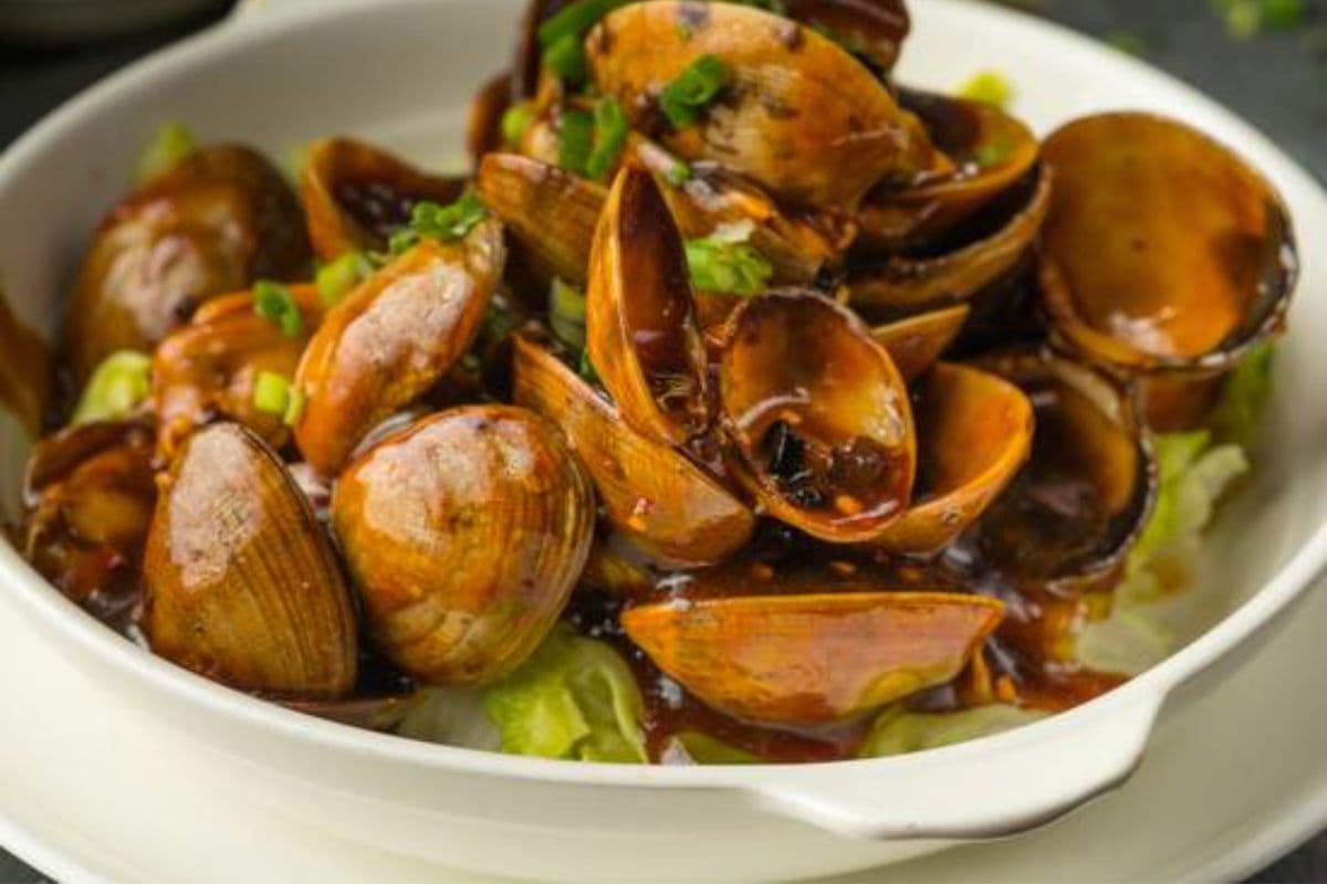 Clam with Black Bean Sauce