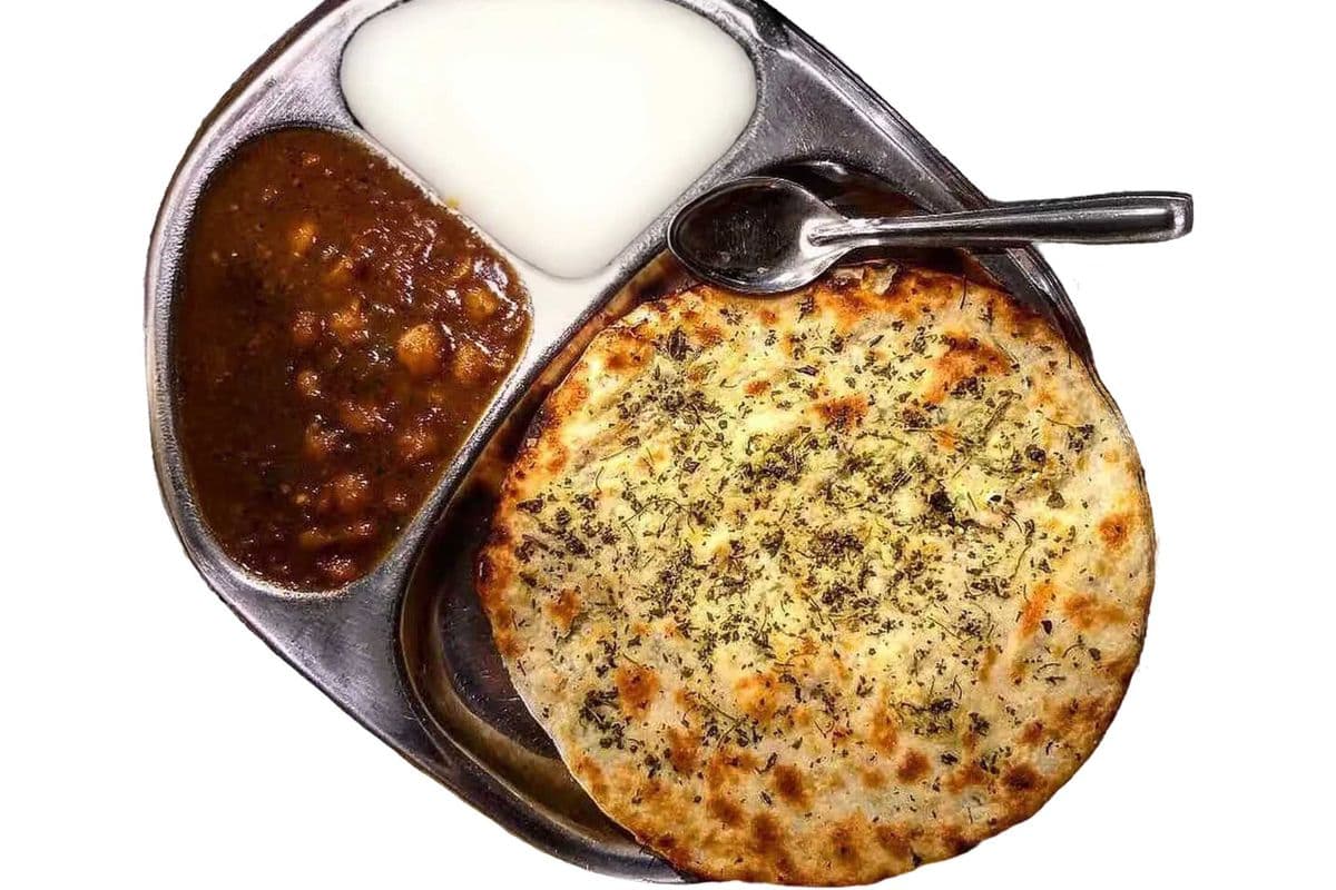 Kulcha, Chole & Raita Combo