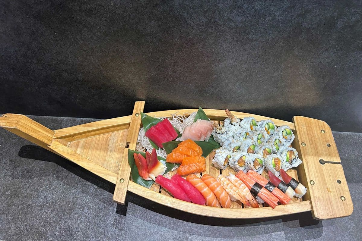 481. Sushi Boat Haru (38 pcs)