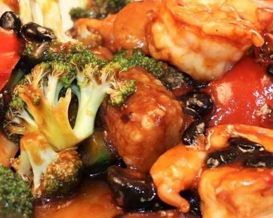 47. Jumbo Shrimp with Black Bean Sauce (24oz)