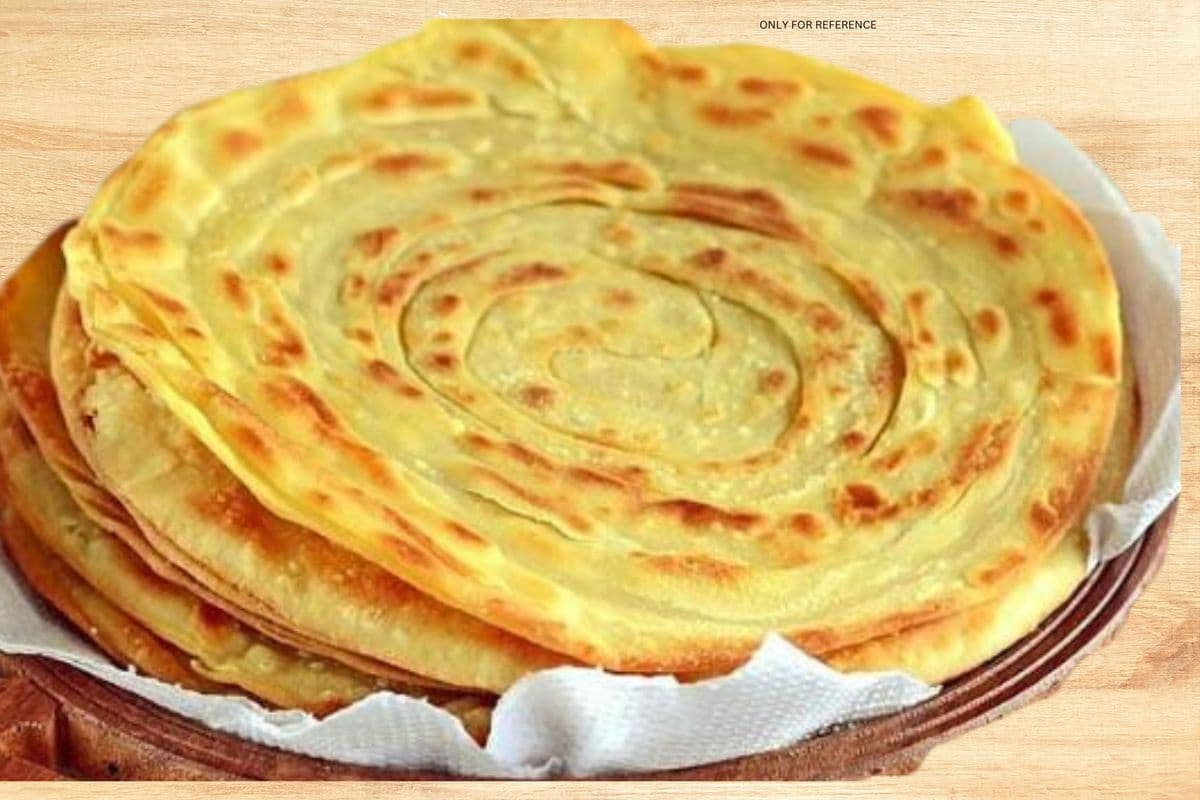 Lacha Paratha (8”-9” DIAMETER, 2 HALF PIECES)
