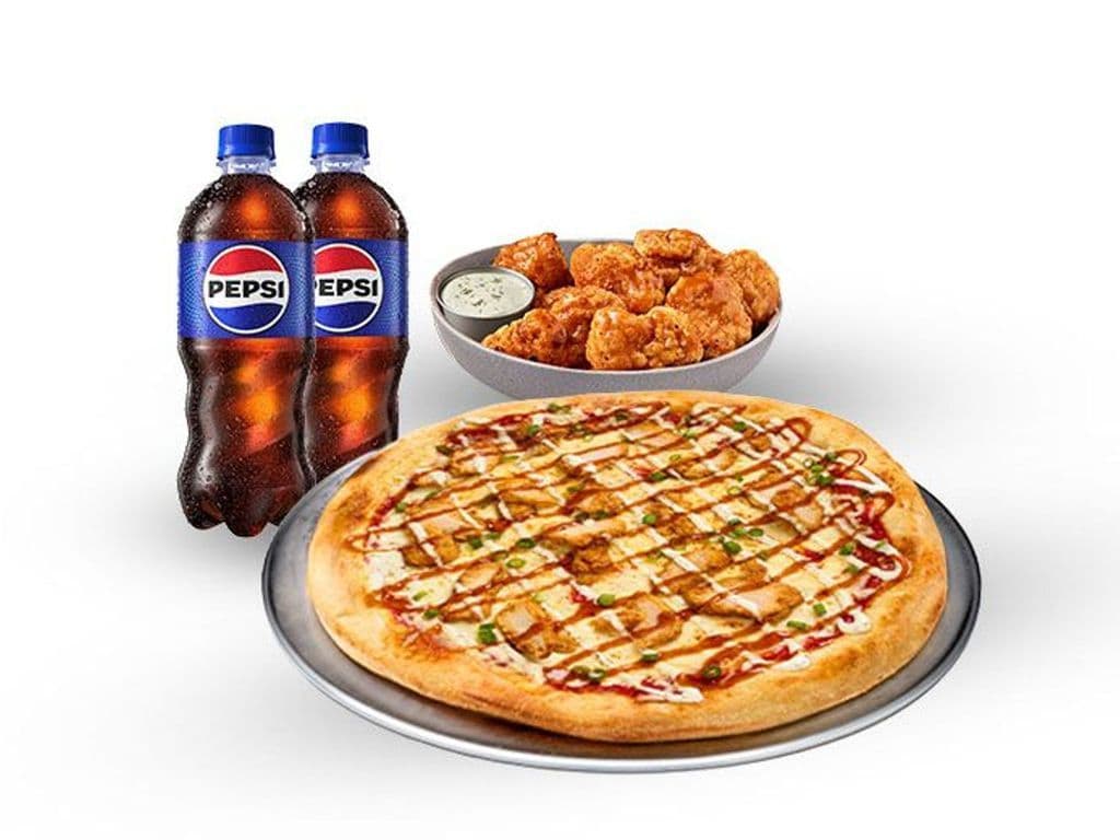 Pizza & 8 Pcs Boneless Chicken