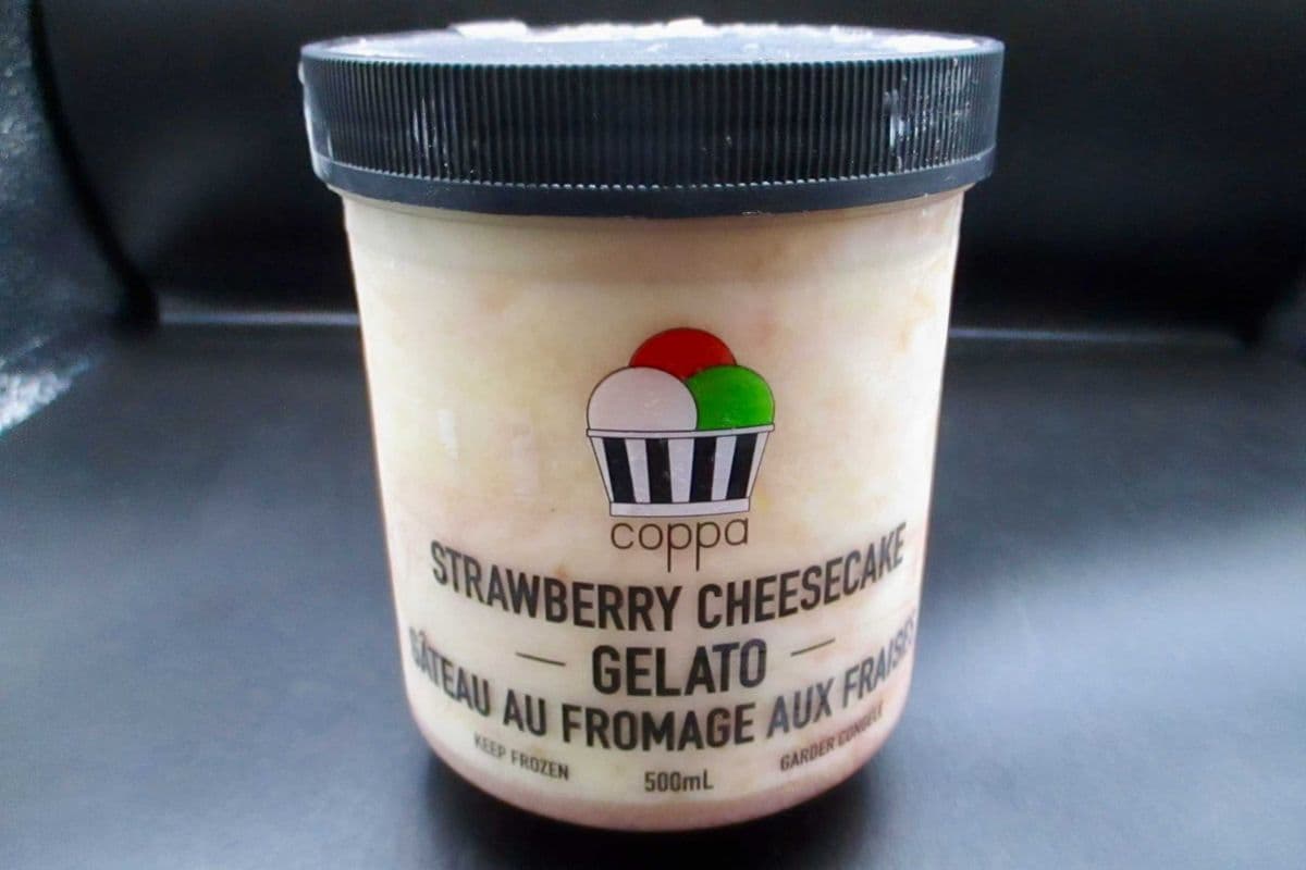 Strawberry Cheesecake (GELATO) (500 ml.)